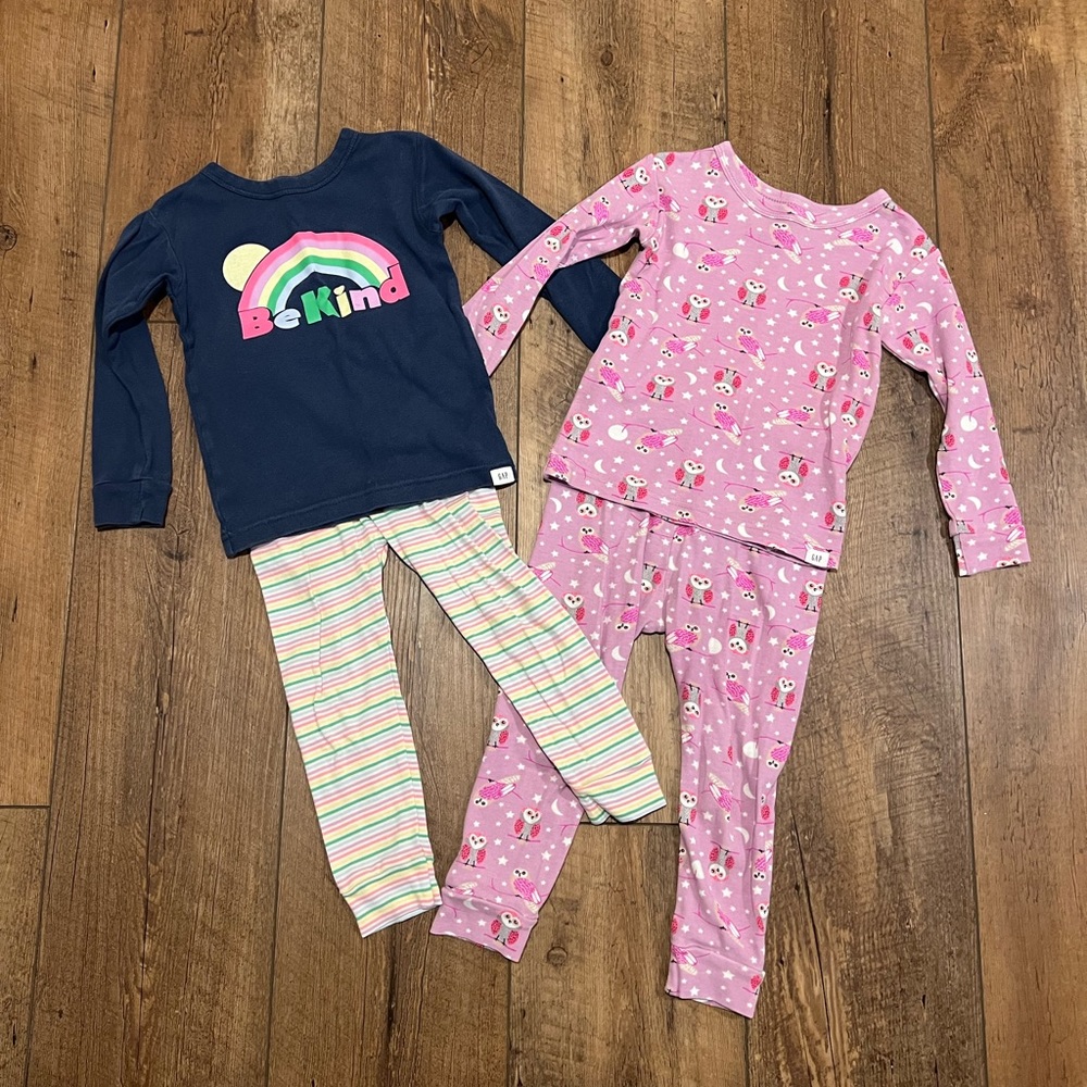 Baby Gap Bundle of 2 Pajama Sets, 2T